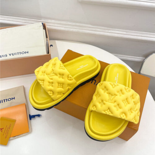 High Quality Luxury Louis Vuitton Latest Embossed Slippers – Style 24611 product detail