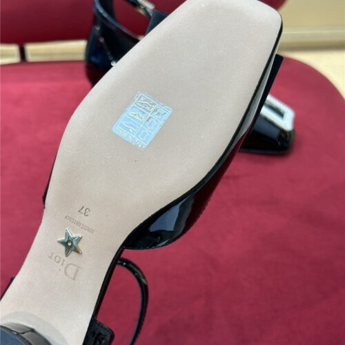 High Quality Luxury Dior Spring Summer Hollow Shoes product detail