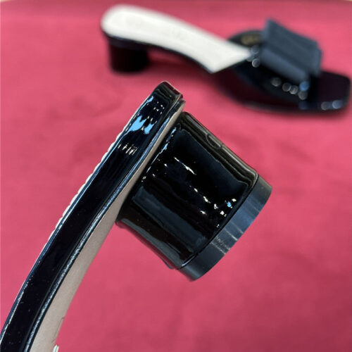 High Quality Luxury Dior Spring Summer Small Heel Slippers product detail