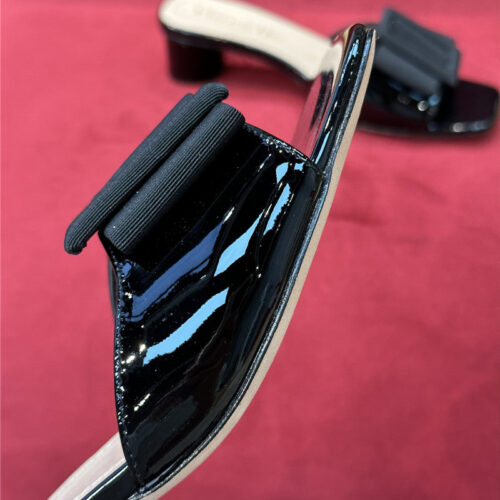High Quality Luxury Dior Spring Summer Small Heel Slippers product detail