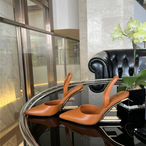High Quality Luxury Fendi Slingback Shoes – Style 32243