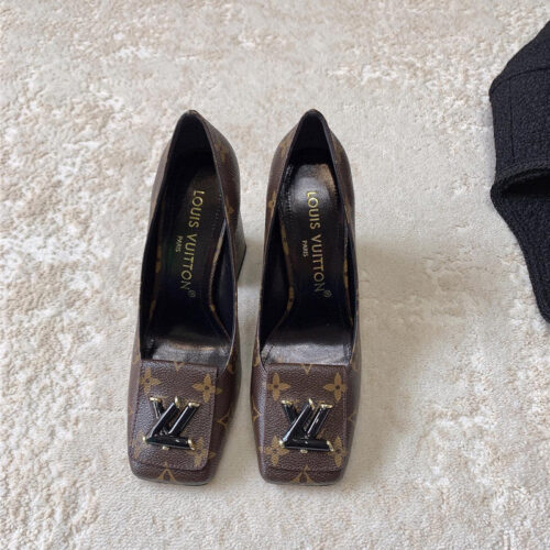 High Quality Luxury Louis Vuitton Shake High Heels product detail