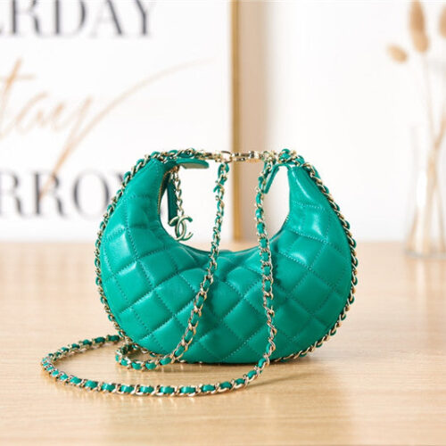 High Quality Luxury Chanel Small Hobo Bag Green product detail
