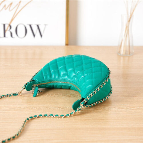 High Quality Luxury Chanel Small Hobo Bag Green product detail