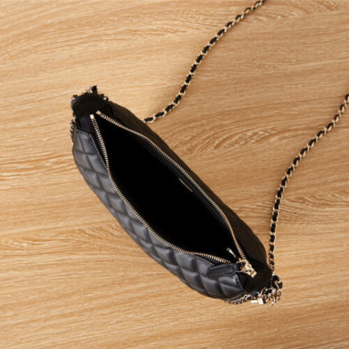 High Quality Luxury Chanel Small Hobo Bag Black product detail