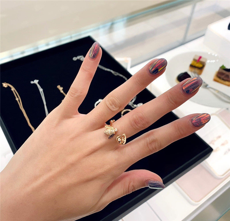 High Quality Luxury Dior Carved Rose Ring product detail