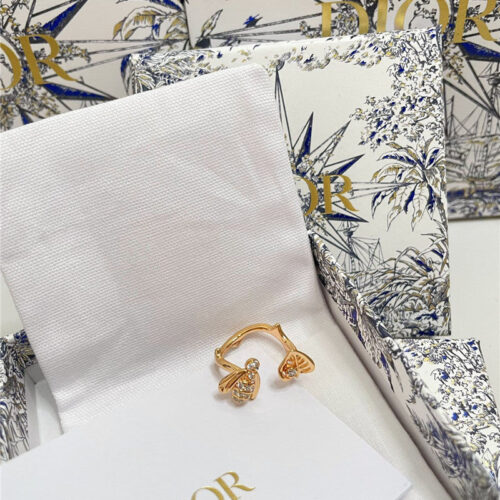 High Quality Luxury Dior Carved Rose Ring product detail