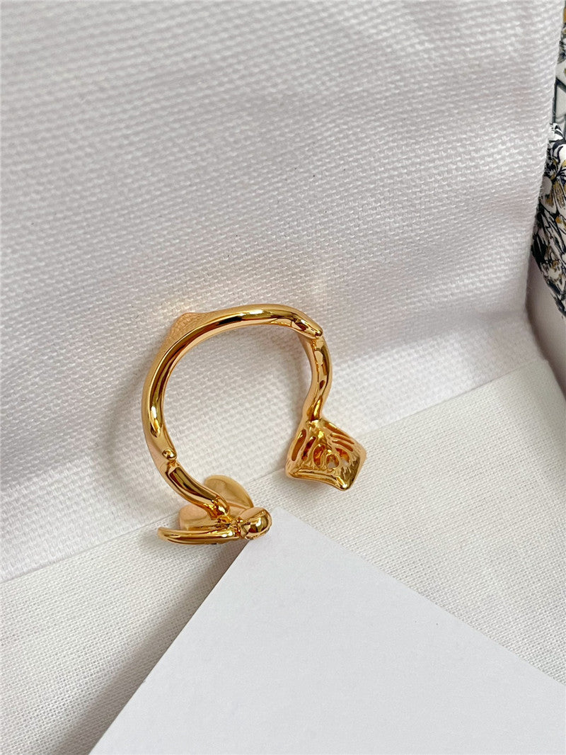 High Quality Luxury Dior Carved Rose Ring product detail