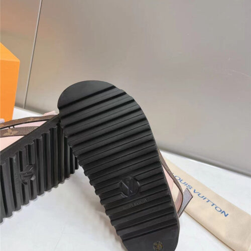 High Quality Luxury Louis Vuitton Spring Summer Beach Sandals – Style 35011 product detail