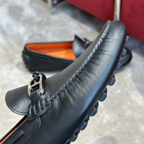 High Quality Luxury Hermes Mens Classic Loafers product detail