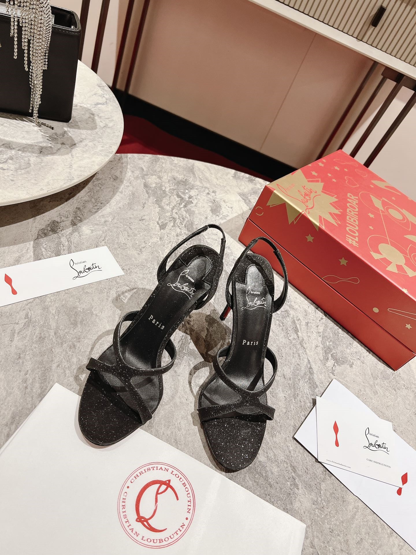 High Quality Luxury Christian Louboutin Cross Strap Sandals product detail
