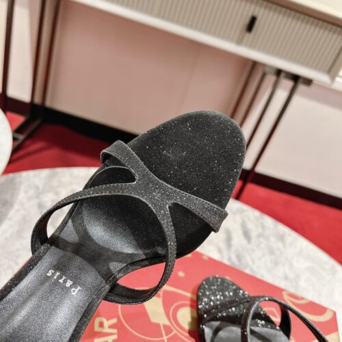 High Quality Luxury Christian Louboutin Cross Strap Sandals product detail