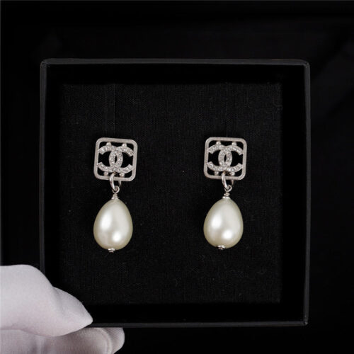 High Quality Luxury Chanel Double C Classic Element Earrings – Style 49829