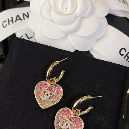 High Quality Luxury Chanel Peach Heart Shape Earrings product detail