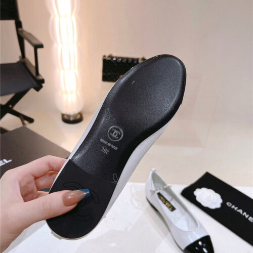 High Quality Luxury Chanel 23C Pearl Mary Jane Shoes – Style 29478 product detail