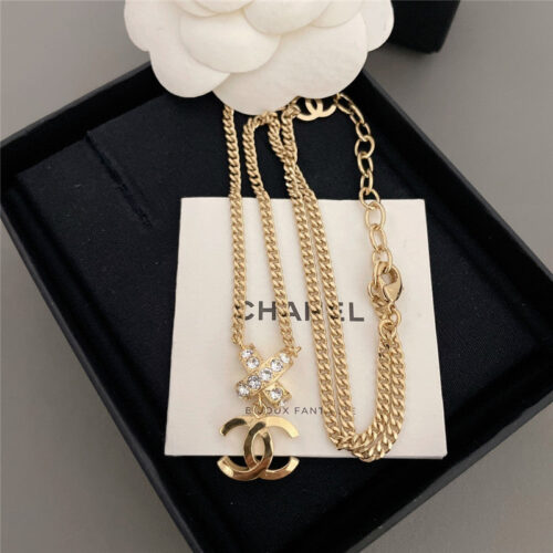 High Quality Luxury Chanel Pendant Necklace alternate view