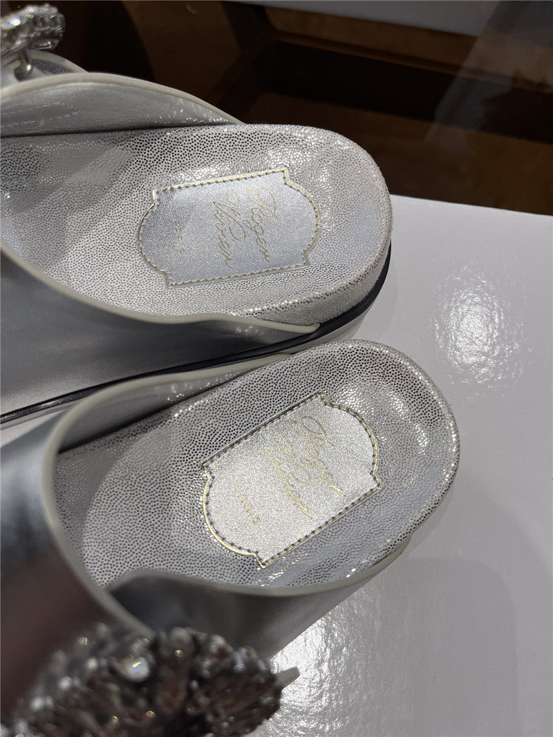 High Quality Luxury Roger Vivier New Rhinestone Buckle Sandals – Style 13876 product detail