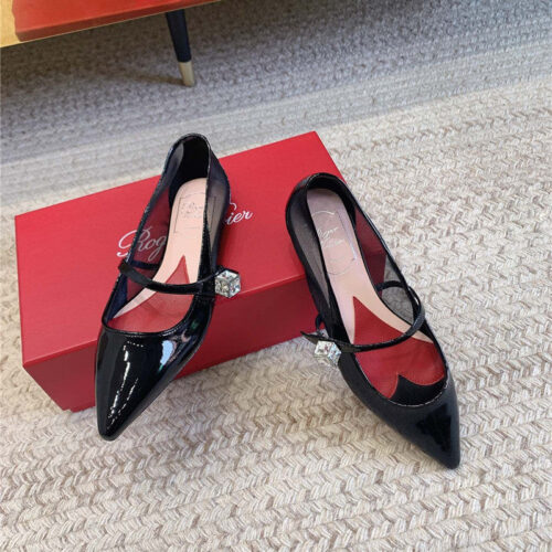 High Quality Luxury Roger Vivier New Pointed Toe Flat Mary Jane Shoes product detail