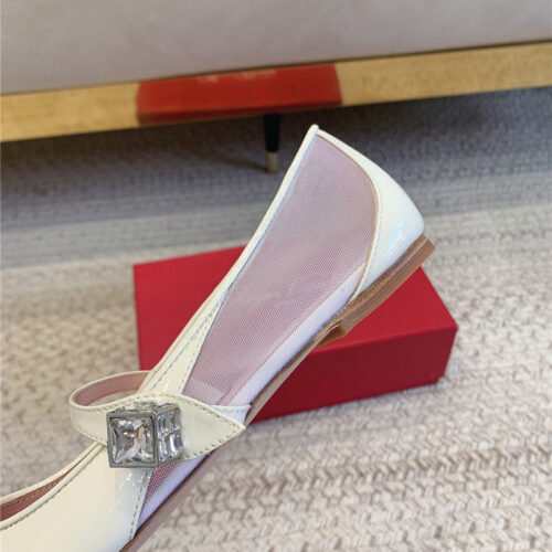 High Quality Luxury Roger Vivier New Pointed Toe Flat Mary Jane Shoes product detail