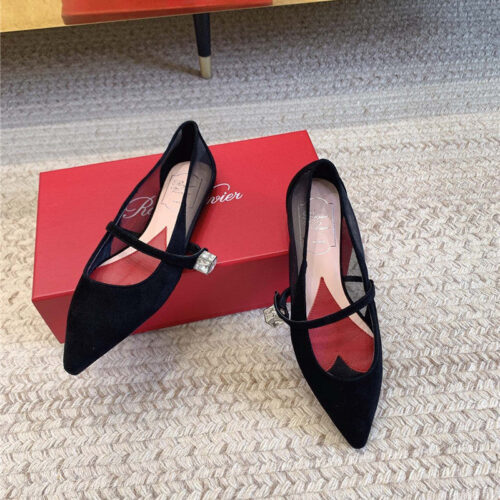 High Quality Luxury Roger Vivier New Pointed Toe Flat Mary Jane Shoes product detail