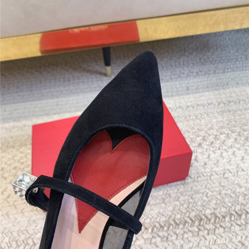 High Quality Luxury Roger Vivier New Pointed Toe Flat Mary Jane Shoes product detail