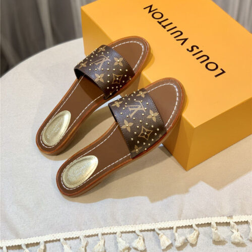 High Quality Luxury Louis Vuitton Non-Slip Wear-Resistant Slippers product detail