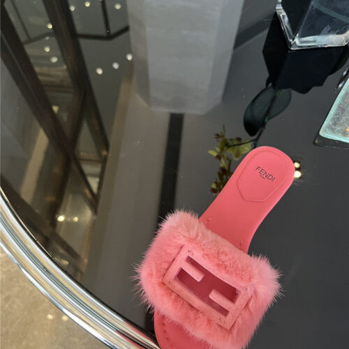 High Quality Luxury Fendi New Mink Fur Slippers – Style 73203 product detail