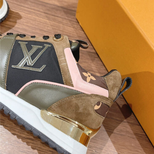 High Quality Luxury Louis Vuitton Classic Inner Heightening Sneakers – Style 70531 product detail