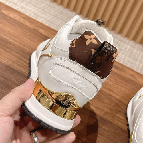 High Quality Luxury Louis Vuitton Classic Inner Heightening Sneakers – Style 03299 product detail