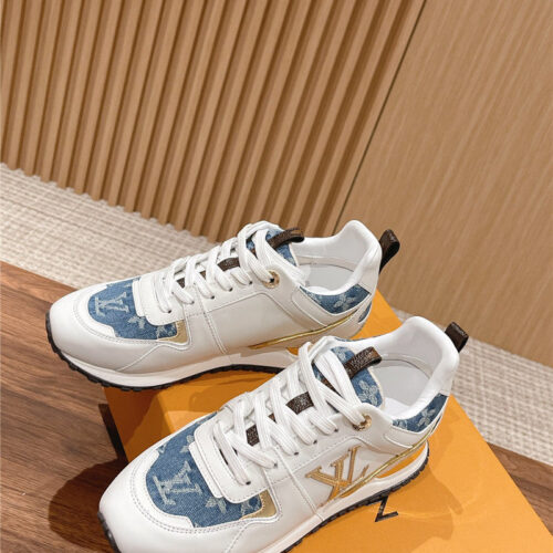High Quality Luxury Louis Vuitton Classic Inner Heightening Sneakers – Style 01603 alternate view