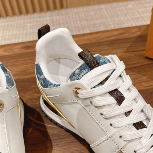 High Quality Luxury Louis Vuitton Classic Inner Heightening Sneakers – Style 01603 product detail