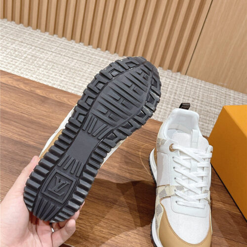 High Quality Luxury Louis Vuitton Classic Inner Heightening Sneakers product detail