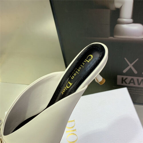 High Quality Luxury Dior Spring And Summer New Jelly-Colored Pointed Mules – Style 88294 product detail
