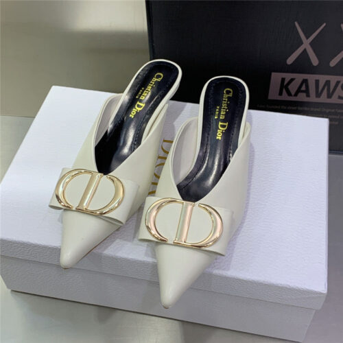 High Quality Luxury Dior Spring And Summer New Jelly-Colored Pointed Mules – Style 88294 product detail
