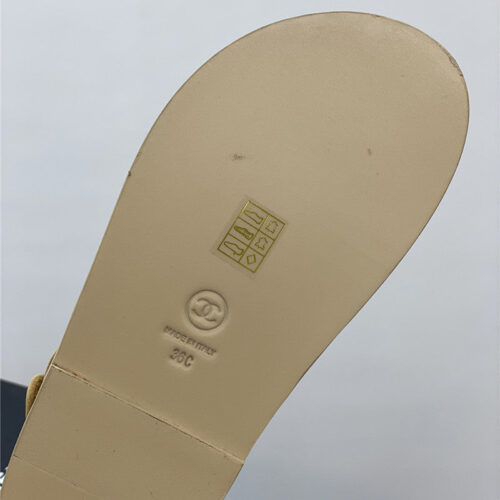 High Quality Luxury Chanel Pearl Buckle Velcro Sandals – Sizes 35–41 product detail