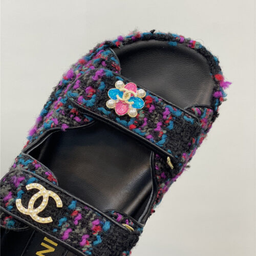High Quality Luxury Chanel Classic Pearl Buckle Velcro Sandals product detail