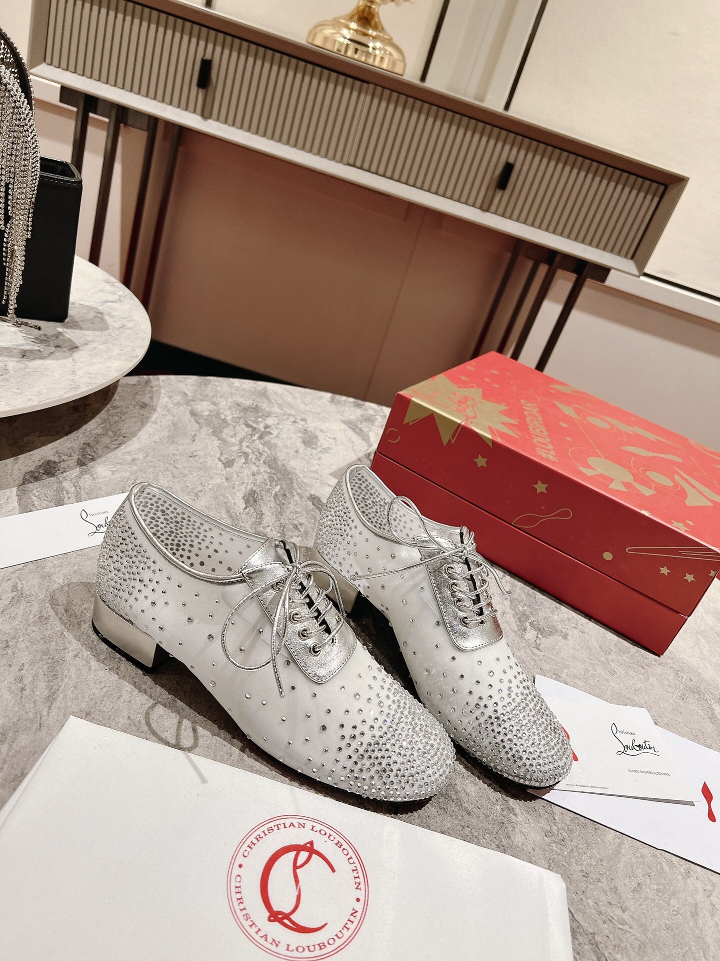 High Quality Luxury Christian Louboutin Mesh Leather Shoes