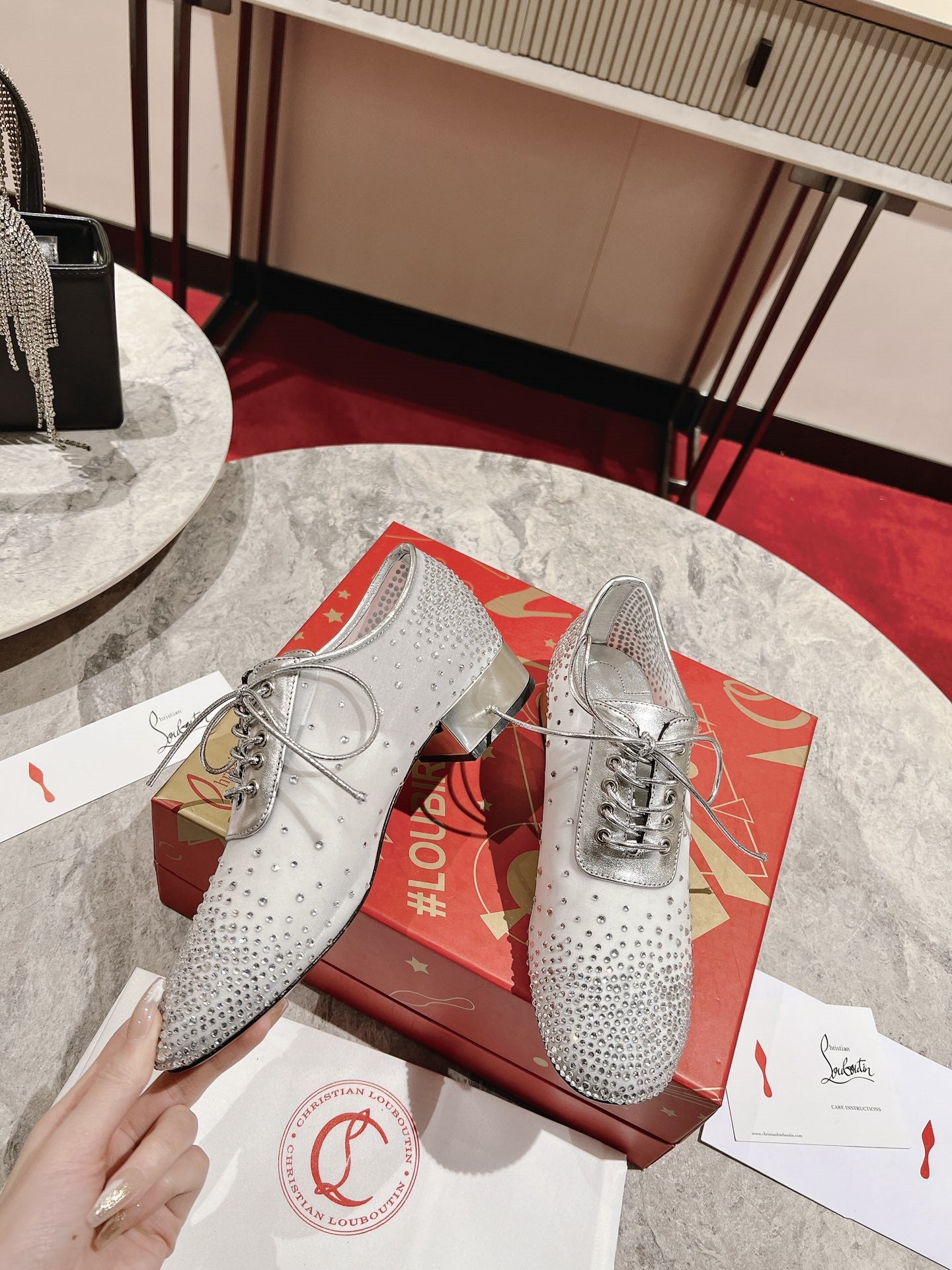 High Quality Luxury Christian Louboutin Mesh Leather Shoes product detail