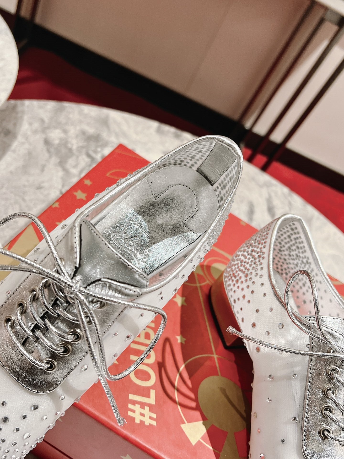 High Quality Luxury Christian Louboutin Mesh Leather Shoes product detail