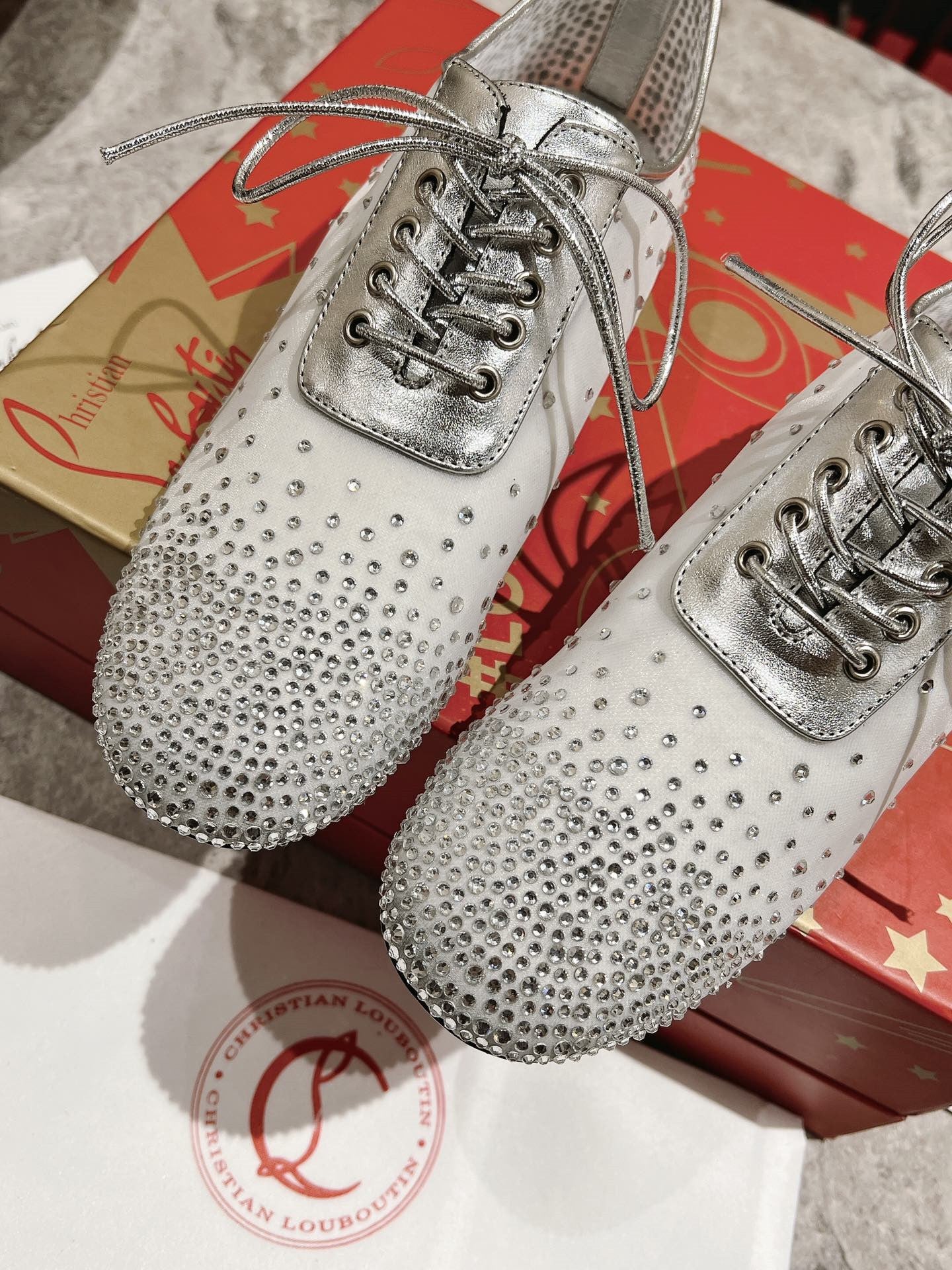 High Quality Luxury Christian Louboutin Mesh Leather Shoes product detail