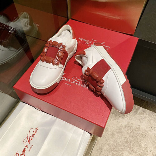 High Quality Luxury Roger Vivier Full Leather Diamond Buckle Tassel Loafers product detail