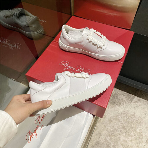 High Quality Luxury Roger Vivier Full Leather Diamond Buckle Tassel Loafers – Style 81236 product detail