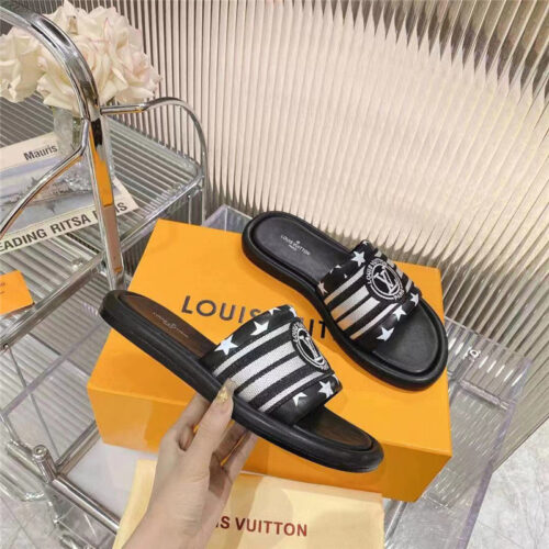 High Quality Luxury Louis Vuitton Counters Feature The Latest Slippers alternate view