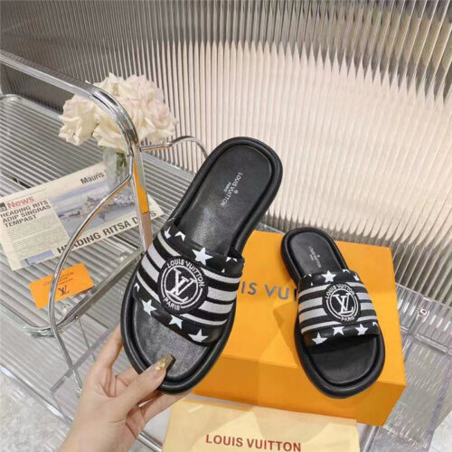 High Quality Luxury Louis Vuitton Counters Feature The Latest Slippers product detail