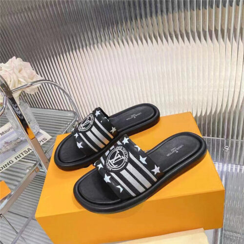 High Quality Luxury Louis Vuitton Counters Feature The Latest Slippers product detail