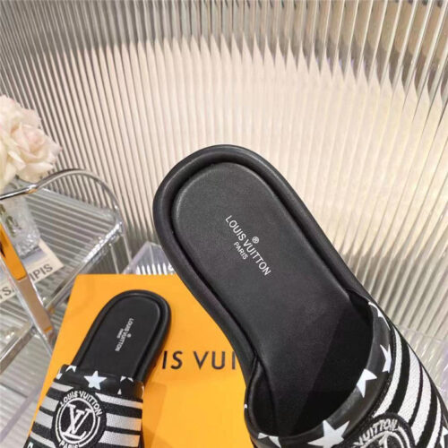 High Quality Luxury Louis Vuitton Counters Feature The Latest Slippers product detail