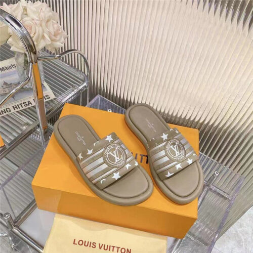 High Quality Luxury Louis Vuitton Counters Feature The Latest Slippers – Style 98755