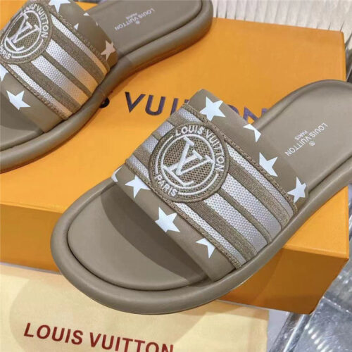 High Quality Luxury Louis Vuitton Counters Feature The Latest Slippers – Style 98755 product detail