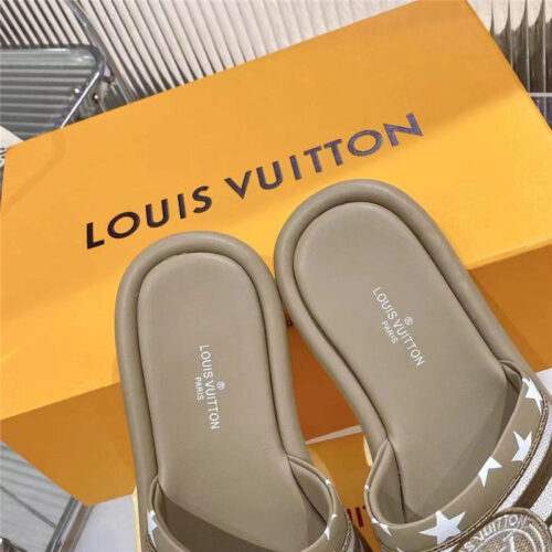 High Quality Luxury Louis Vuitton Counters Feature The Latest Slippers – Style 98755 product detail