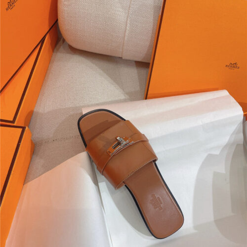 High Quality Luxury Hermes New Giulia Flat Kelly Buckle Slippers – Style 03075 product detail